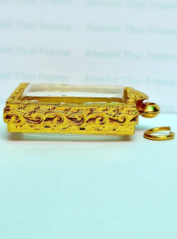 กรอบพระสมเด็จฉลุลาย No3.สีทอง- A11 ขนาด 26*38*7.3 mm. - Image 4