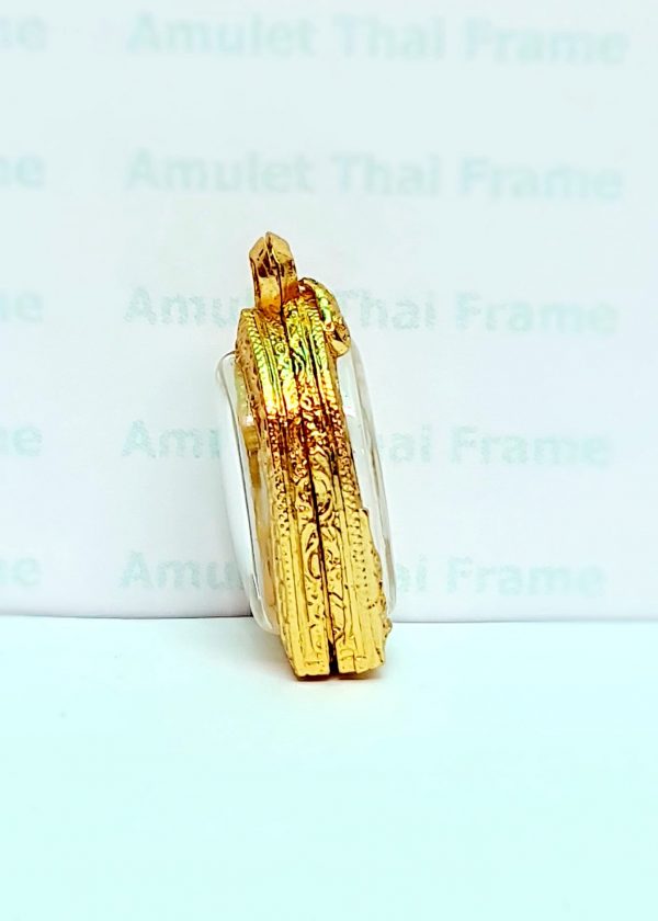 กรอบพระใบมะขามปกโพธิ์ สีทอง- I03 ขนาด 1.3*2.3*0.4 cm. - Image 2