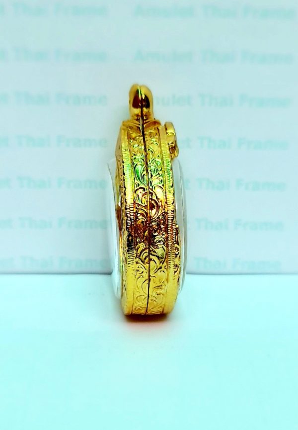 กรอบพระไข่เนื้อว่านตรีมูรติใหญ่ สีทอง R04 ขนาด 2.7*3.3*8 mm. - Image 2