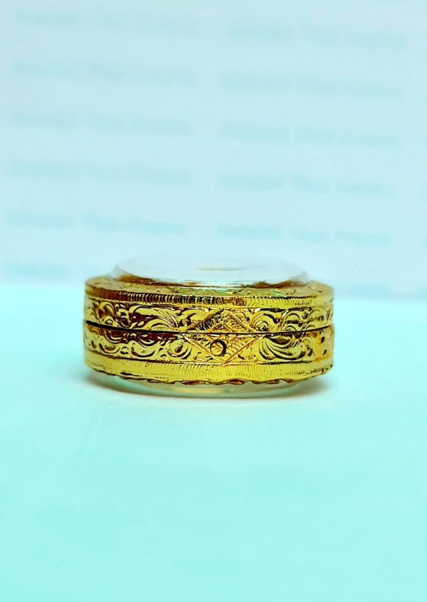 กรอบพระไข่เนื้อว่านตรีมูรติใหญ่ สีทอง R04 ขนาด 2.7*3.3*8 mm. - Image 3