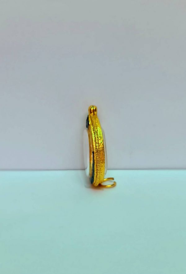 กรอบพระเหรียญไอ้ไข่ -หลวงพ่อยืน สีทอง B03 ขนาด 25*35*4.7 mm. - Image 2