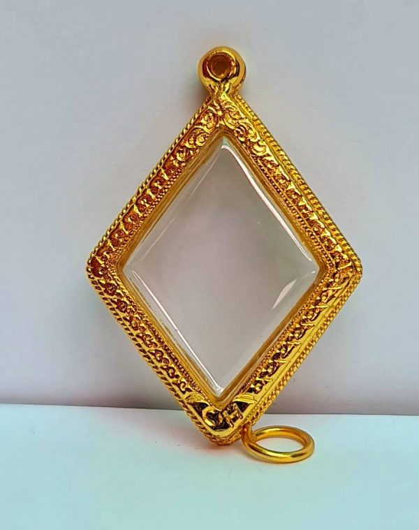 กรอบพระข้าวหลามตัดหลวงปู่เอี่ยม สีทอง S02 ขนาด 33*43*4.7 - Image 2