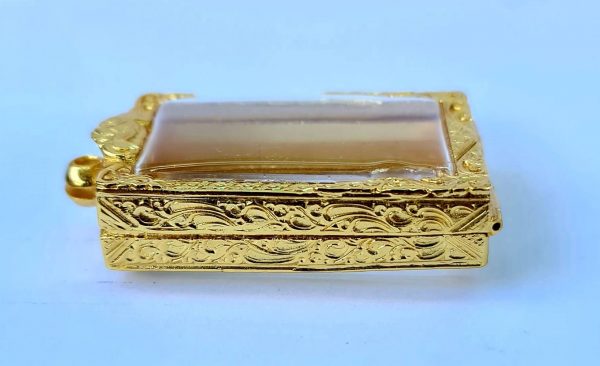 กรอบพระสมเด็จใหญ่จัมโบ้ สีทอง A17 ขนาด 34*50*7.5 mm. - Image 4
