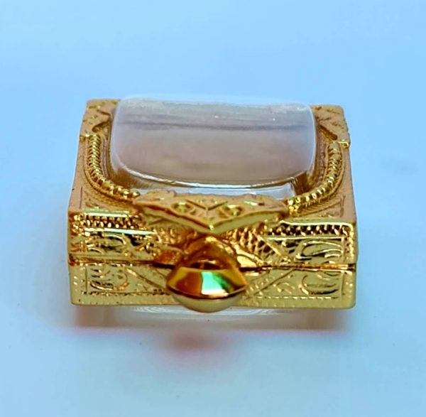กรอบพระสมเด็จมาตรฐาน สีทอง A02-1 ขนาด 27*38*6.8 mm. - Image 2