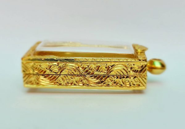กรอบพระสมเด็จหน้าสิงห์เก่า สีทอง -A13 ขนาด 26*41*7.5 mm - Image 3