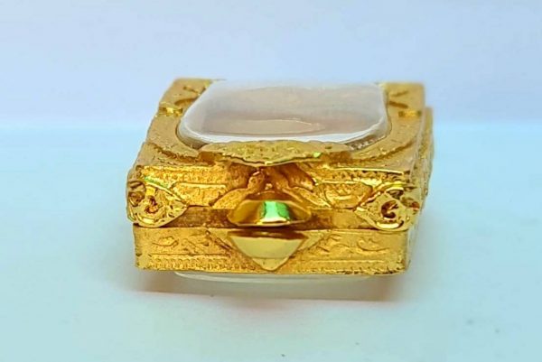 กรอบพระสมเด็จฉลุลาย 4 สีทอง A12-1 ขนาด 27*38*7.5 mm. - Image 3