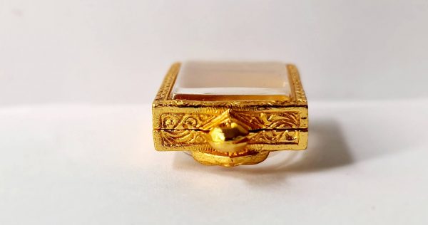 กรอบพระสมเด็จตรีมูรติเก่า สีทอง A-20  ขนาด 28*40*8.3 mm. - Image 2