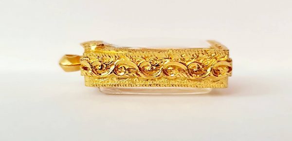 กรอบพระสมเด็จฉลุลาย 4 สีทอง A12-1 ขนาด 27*38*7.5 mm. - Image 5