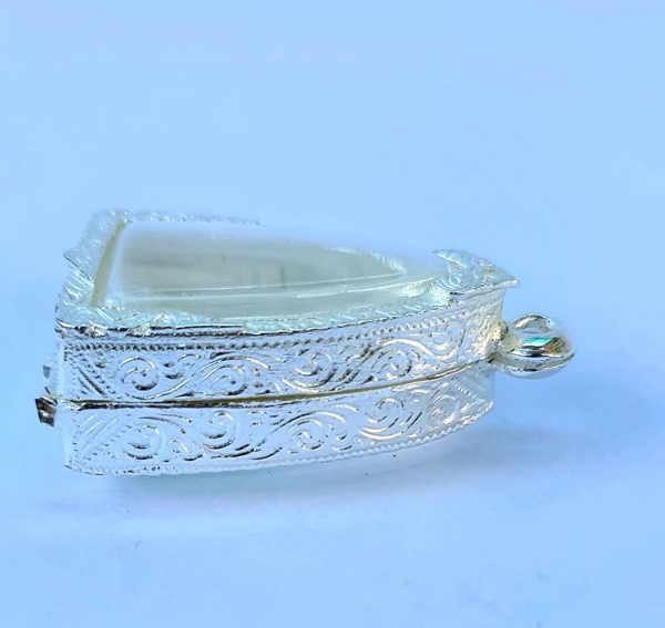 กรอบพระหลวงพ่อเงินบานพับ N03 สีเงิน H03-1 - Image 4