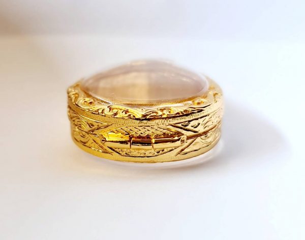 กรอบพระ ตลับพระ พระปิดตาใหม่ สีทอง  K06 ขนาด 3.2*3.7*0.9 cm. - Image 4