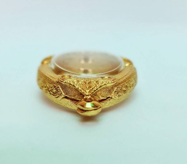 กรอบพระไข่พ่อแดง สีทอง ฺB07 ขนาด 28*40*6.5 mm. - Image 4