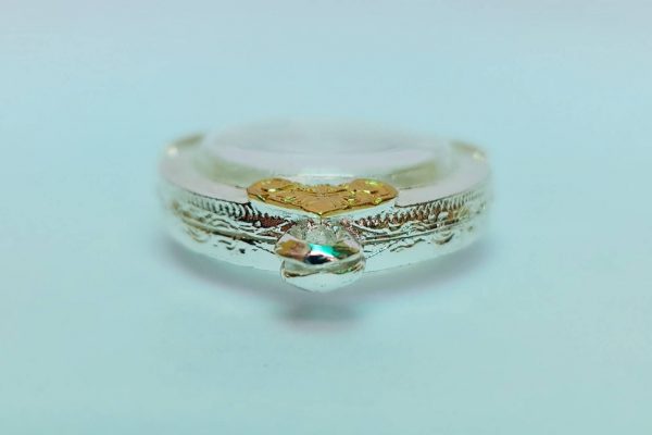 กรอบพระไข่พ่อแดง  สีเงินทอง B06-3 ขนาด 28*38*4.4 mm. - Image 2