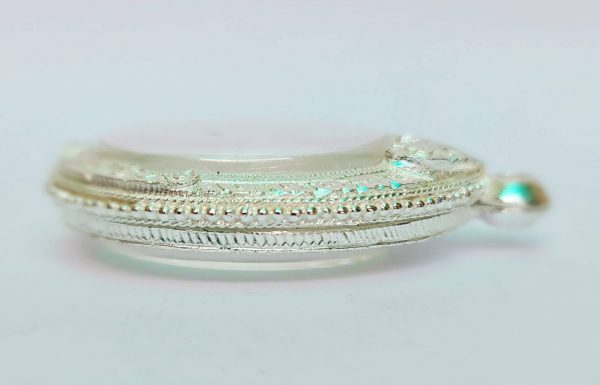 กรอบพระเหรียญพ่อชื่่น สีเงิน ฺB05-1 ขนาด 27*37*4.7 mm. - Image 3