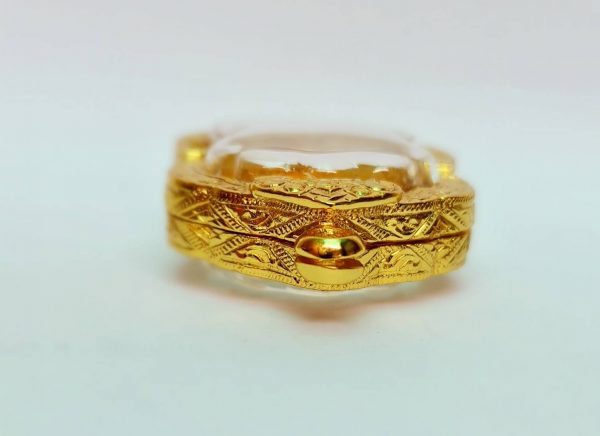 กรอบพระเสมาพ่อพัฒน์ สีทอง - V02 ขนาด 30*40*8 mm - Image 2