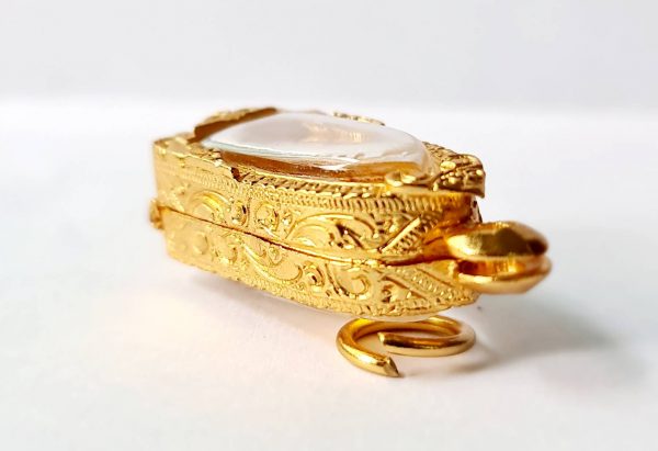 กรอบพระรอดจิ๋ว สีทอง T07 ขนาด 13*26*6 mm. - Image 4