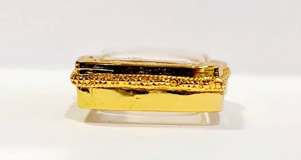 กรอบพระ ขุนแผนปู่ทิม (บาง) สีทอง- E08 ขนาด2.5*4*0.3cm. - Image 4