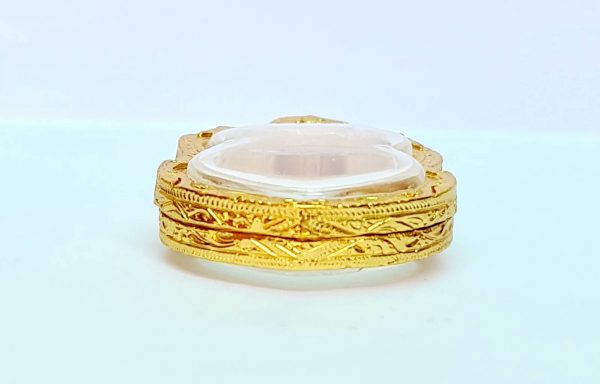กรอบพระเสมาใหญ่ สีทอง Q05 ขนาด 3.0*4.4*0.5 cm. - Image 4