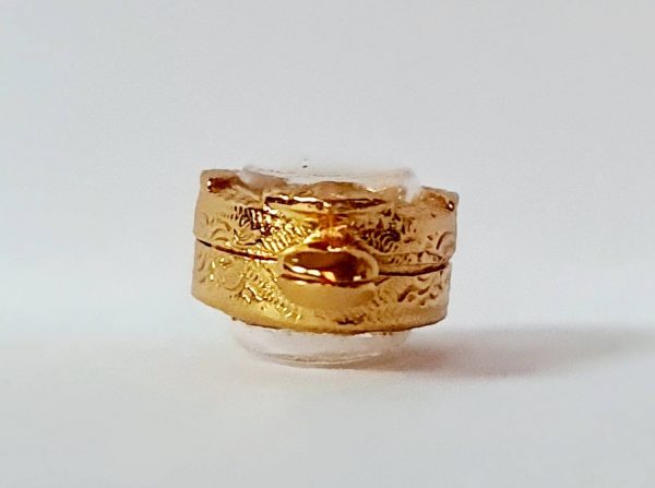 กรอบพระ ปิดตาจิ๋ว สีทอง -K01 ขนาด 1.2*1.5*0.8 Cm. - Image 3
