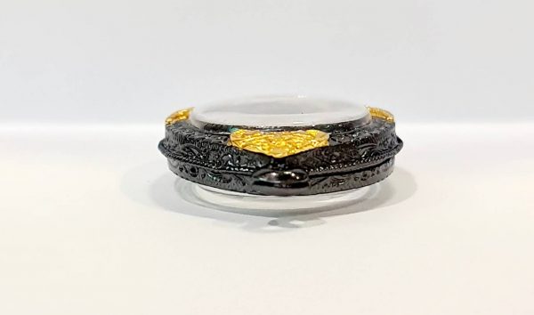 กรอบพระเหรียญไอ้ไข่จัมโบ้  สีดำทอง B08-2 ขนาด 30*42* 5.3 mm. - Image 2