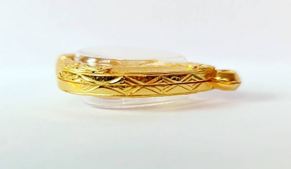 กรอบพระหยดน้ำกลาง สีทอง - J02 ขนาด 1.6*2.3*0.4 cm. - Image 2