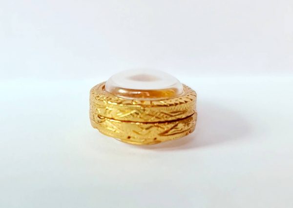 กรอบพระหยดน้ำจิ๋ว สีทอง - J01 ขนาด 1.4*2.0*0.5 cm. - Image 4